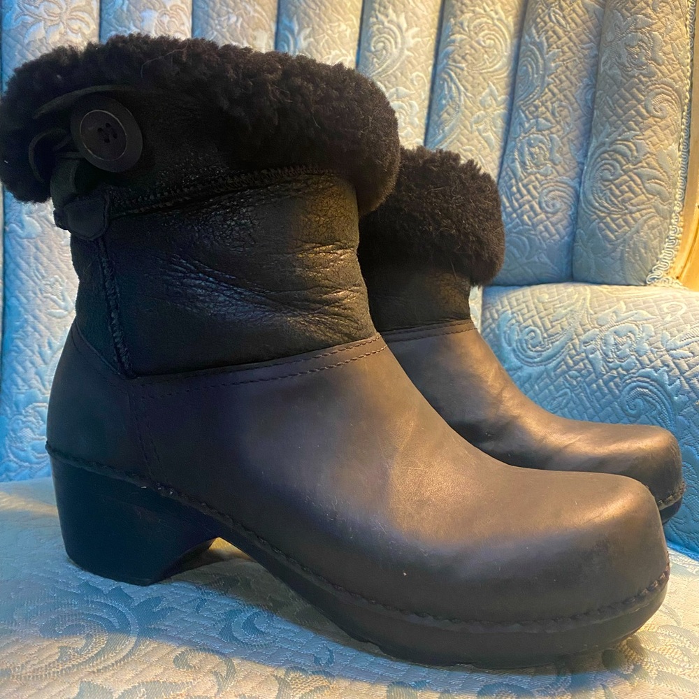 Dansk leather fur-lined boot